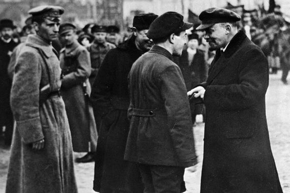 Как чат-боты воскрешают Ленина и убивают колл-центры