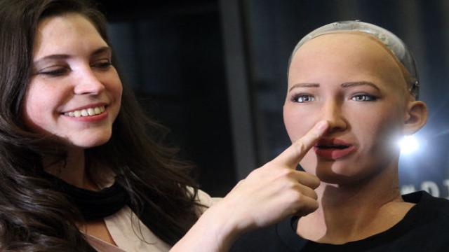 Первый человекоподобный робот приехал в Москву