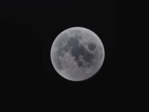 Солнечный щит из лунной пыли для борьбы с глобальным потеплением