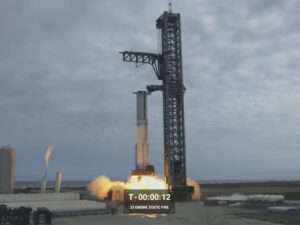 SpaceX Starship успешно завершил испытание двигателей на стартовой площадке