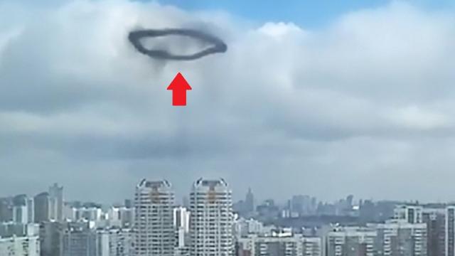 «Мистический портал»: что увидели москвичи в небе