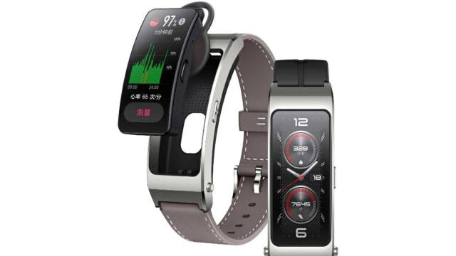Huawei объединила фитнес-трекер и Bluetooth-гарнитуру: что получилось