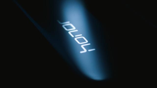 В сети появились «живые» фото Huawei X50i