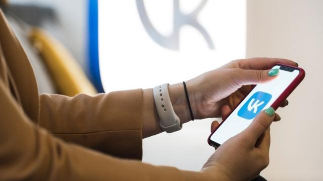 ВКонтакте научилась скрывать мат в&nbsp;комментариях и&nbsp;постах
