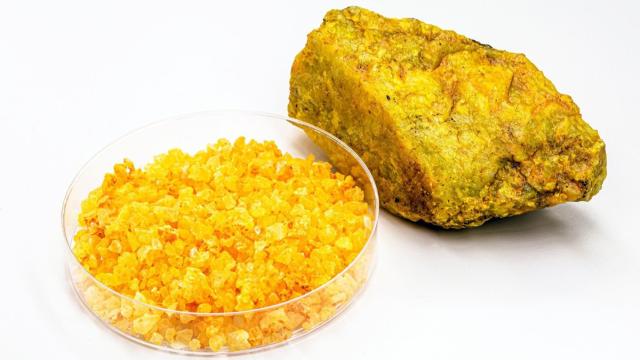 Распадается за 40 минут: открыт новый изотоп урана