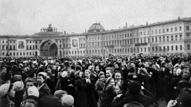 Как прошло 9 мая 1945 года в Ленинграде: архивные фото
