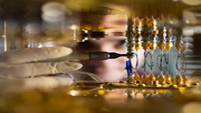 Первый пошел — российская квантовая нейросеть успешно решила математические задачи