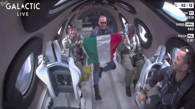 29 июня 2023 года Virgin Galactic отправит людей в космос, но люди боятся катастрофы