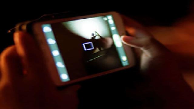 Самый маленький в мире светодиод превращает обычную мобильную камеру в микроскоп