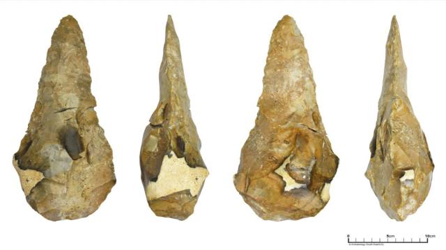 Археологи нашли «склад оружия и орудий» времен ледникового периода