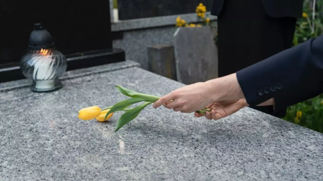 В сети обсуждают новый вид похорон