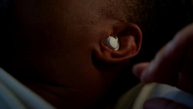 Представлены Sleepbuds — самые умные наушники для сна