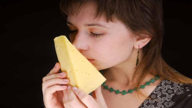 Почему люди любят сыр и становятся от него зависимыми