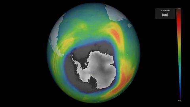 Ученые бьют тревогу: озоновая дыра над Антарктидой стала втрое больше Бразилии