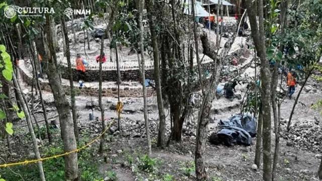 В Мексике откопали загадочный «змеиный» храм