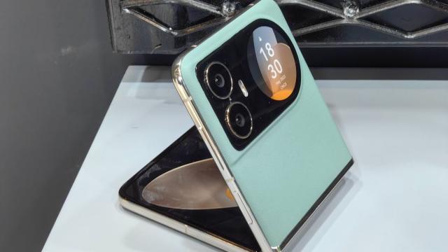 Blackview начала делать раскладушки: анонс Hero 10