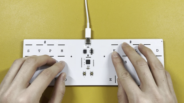 Краудфандинг покоряет необычная клавиатура, позволяющая каждому научиться скоростной печати