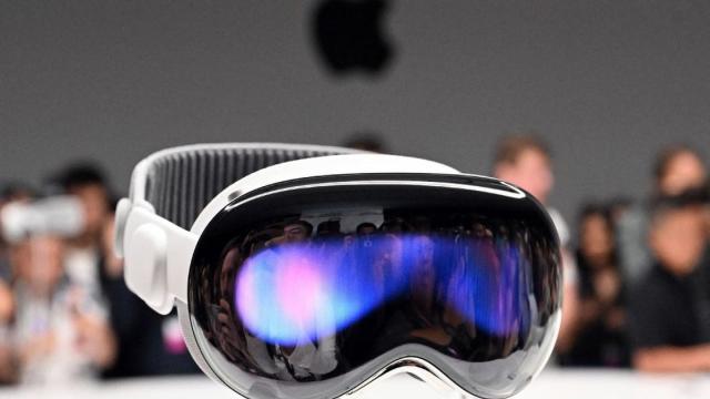 Продавцы на «Авито» совсем обнаглели: площадка заблокировала предзаказы на Apple Vision Pro