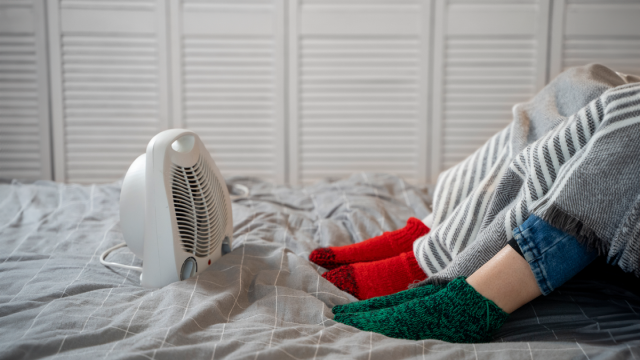 Как быстро высушить мокрую одежду