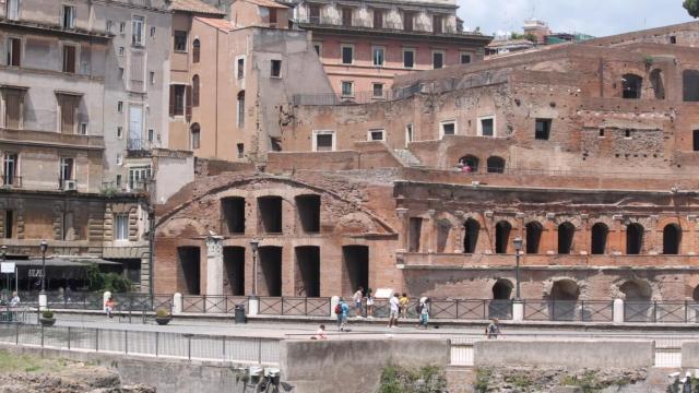 Как жили бедные и богатые люди Древнего Рима