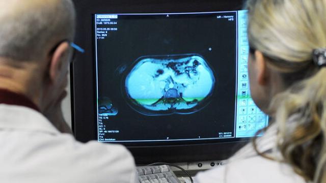 Национальный центр онкологии начнет внедрять ИИ для ранней диагностики рака