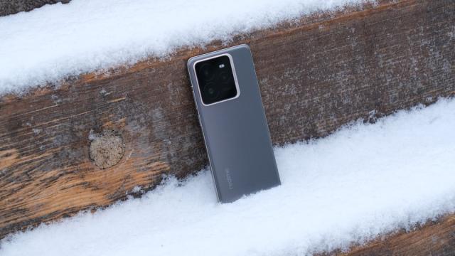 Обзор realme GT 7 Pro: флагман-водолаз с большой батареей