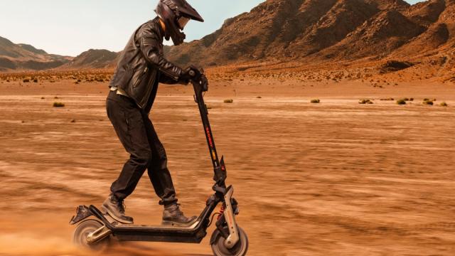 В России появились новые электросамокаты Segway — развивают скорость до 80 км/ч