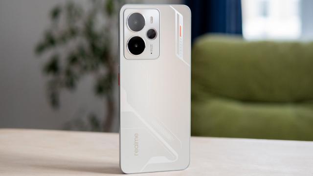 Обзор realme 14 5G: выжимает из бюджета максимум