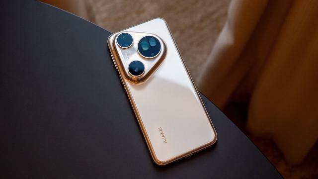 Обзор Huawei Pura 80 Ultra: первый в индустрии зум 2-в-1