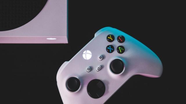 Microsoft начала снижать цены на игры из-за массового недовольства геймеров