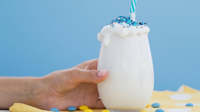 Раскрыта неочевидная опасность молочного коктейля