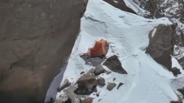 Трагедия на пике Победы: как российскую альпинистку Наталью Наговицыну так и не смогли спасти