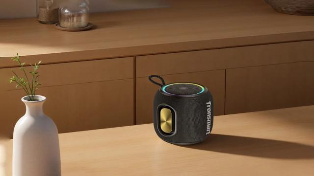 3 Bluetooth-колонки с топовыми фишками: супер-бас, звук на 360 градусов и кольцо как у Яндекс Станции