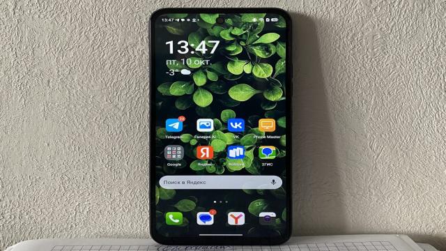 Обзор Tecno Spark 40: бюджетные тонкости