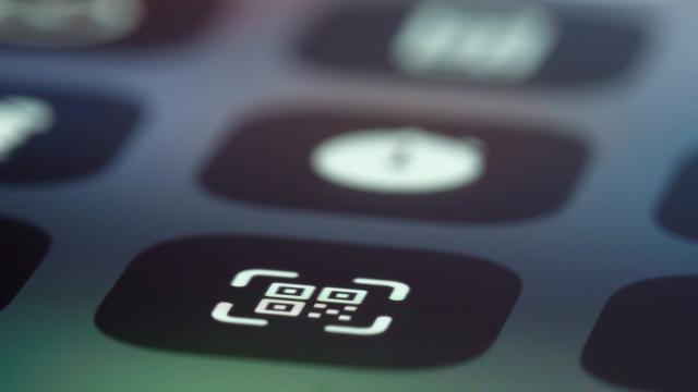 Россиян призвали на сканировать QR-коды в случайных местах