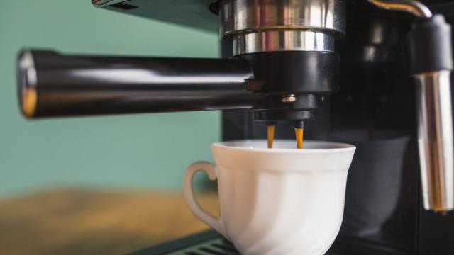 Топ-10 лучших недорогих кофемашин для дома в 2025 году: рейтинг редакции Hi-Tech Mail