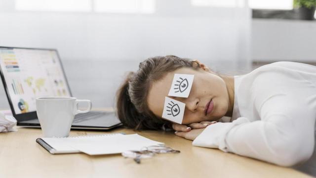 Зимой всё время хочется спать? Вот что на самом деле происходит с телом