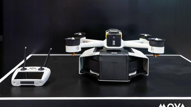Представлен Mova Pilot 70: первый летающий робот-пылесос