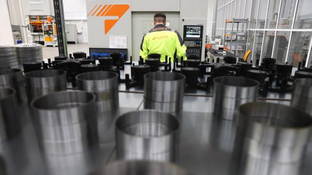 Дочка «Транспорта будущего» вложит около миллиарда в производство аккумуляторов