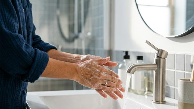 Как привычка ковыряться в носу может разрушить ваш мозг изнутри