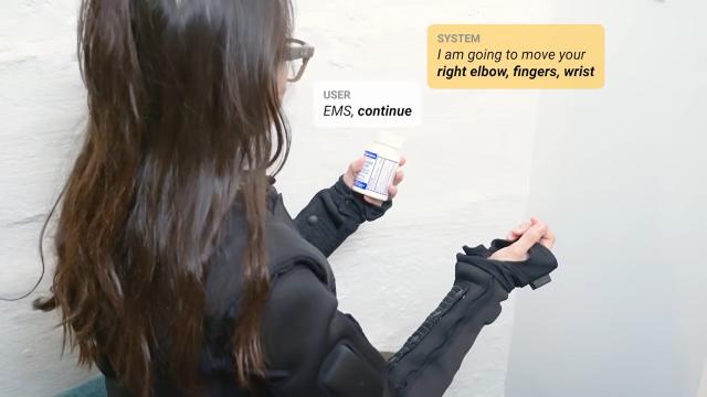 Костюм с ИИ управляет мышцами: вот как это работает