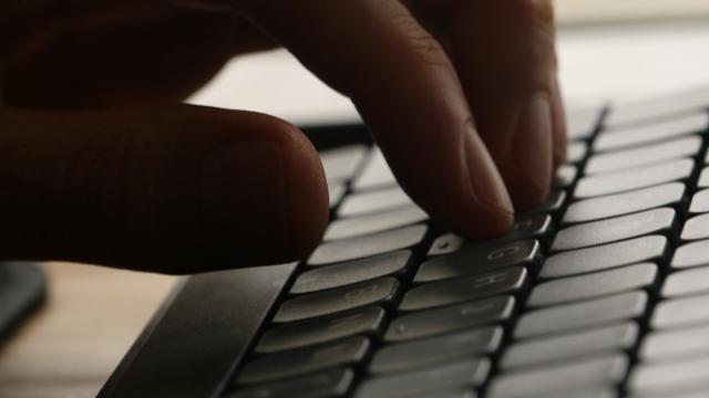 Аналитики: большинство россиян осваивают навыки работы с ИИ