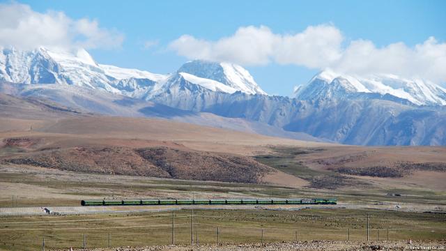 Самые высокогорные поселения мира: как люди живут на высоте 5000 метров