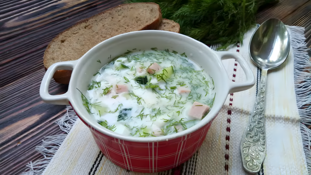 Какая окрошка самая полезная: научный подход к главному спору лета