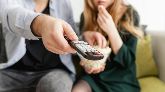 Удар по интеллекту: просмотр ТВ связали с уменьшением объема мозга