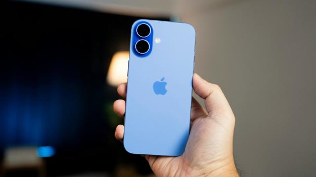 iPhone 16 продают в России по сниженной цене