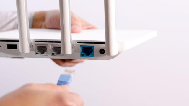 Россиян предупредили об опасности взлома домашних роутеров Wi-Fi