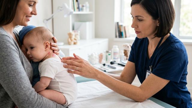 Откуда берутся родимые пятна и почему они такие разные