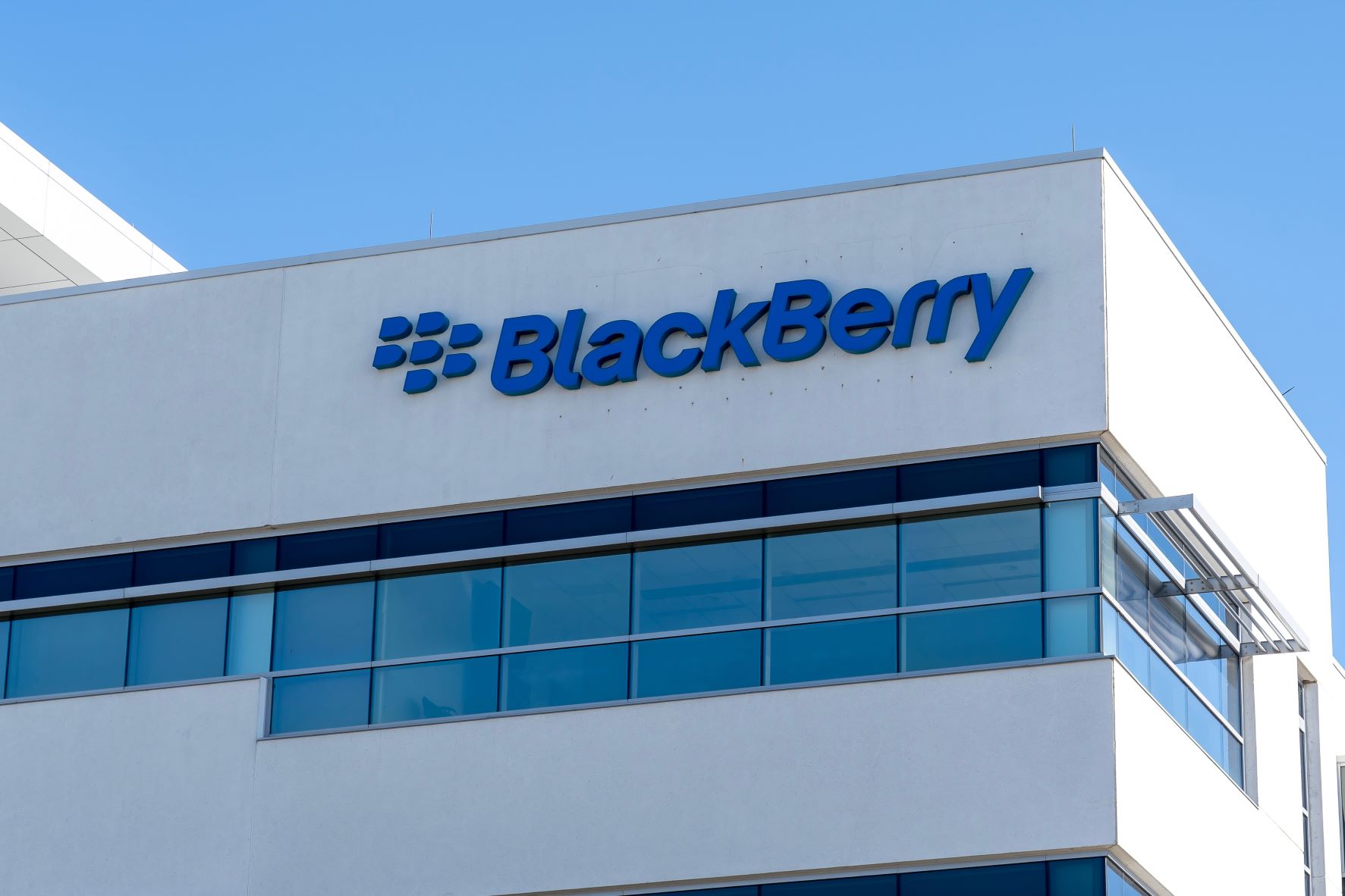 История BlackBerry: как лидер рынка проиграл iPhone и Android