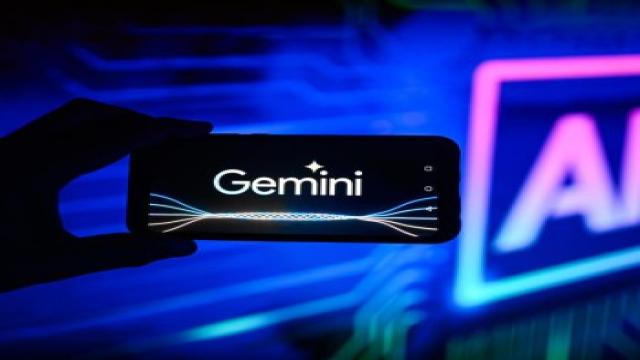 Google планирует интегрировать Gemini в Android